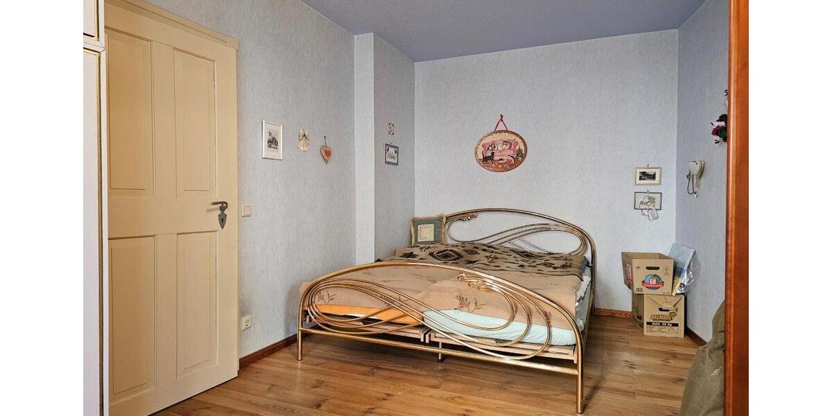 Etagenwohnung Dresden Klotzsche - 2 Zimmer, 107 m&sup2;, 700&euro; | Angebot:26021813