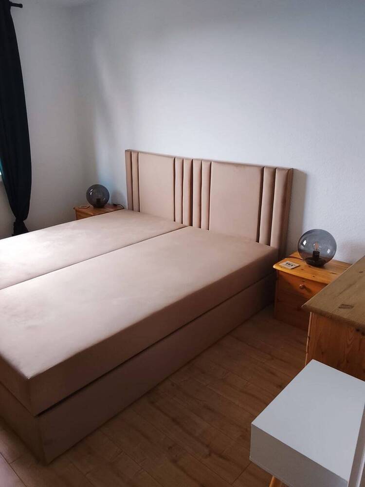 Möblierte und frisch Kernsanierte 2 Zimmer Wohnung mit neuer Einbauküche