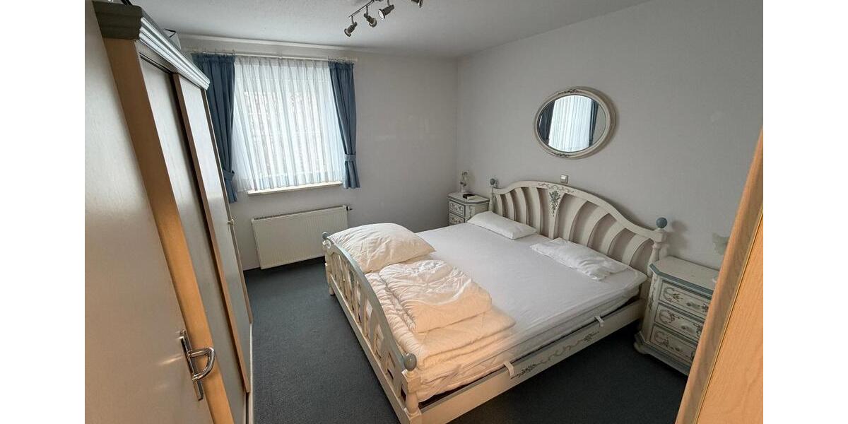 2-Raum Wohnung mit Balkon in Bestlage, möbliert, provisionsfrei 2 zimmer