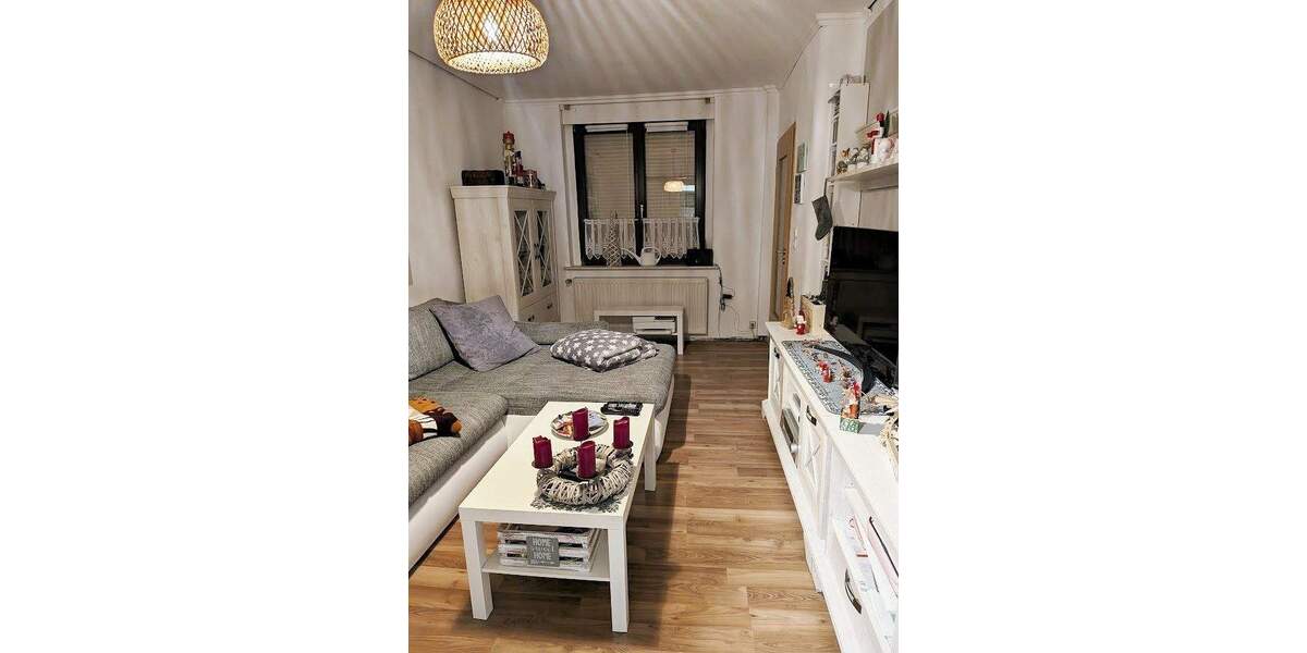 Reihenmittelhaus Pirna - 5 Zimmer, 120 m&sup2;, 270.000&euro; | Angebot:25687326