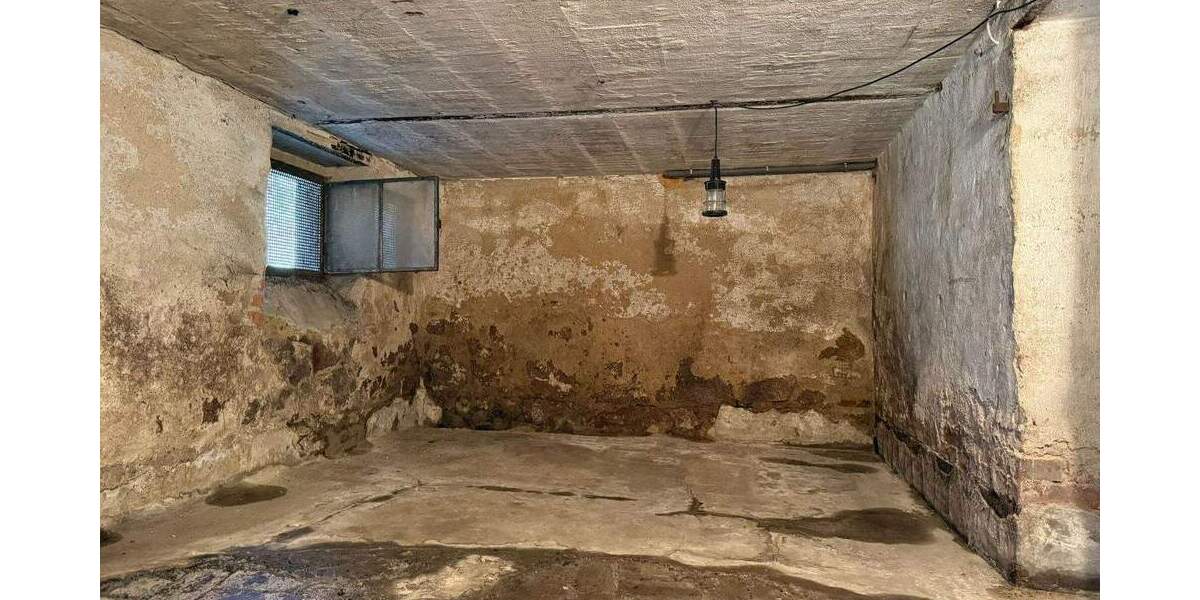 Einfamilienhaus Weinböhla - 5 Zimmer, 120 m&sup2;, 275.000&euro; | Angebot:25780698