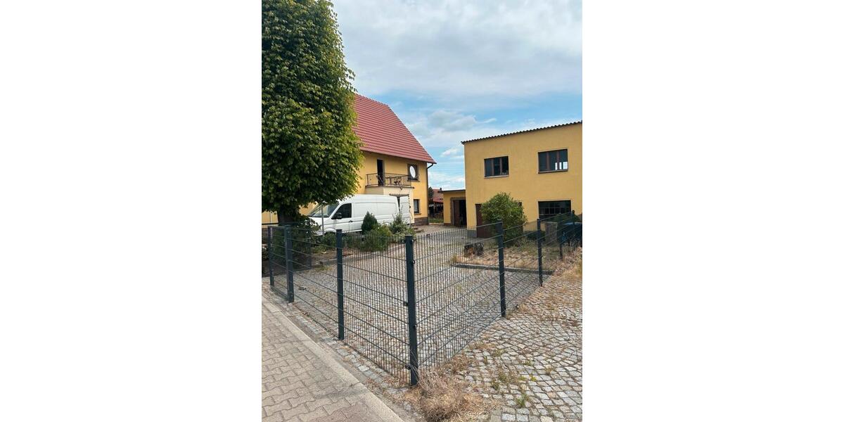 Einfamilienhaus Weinböhla - 5 Zimmer, 170 m&sup2;, 300.000&euro; | Angebot:27006211