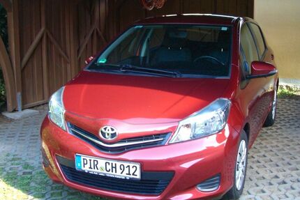 Toyota Yaris 102.000 km 7.300 € Pirna 01796