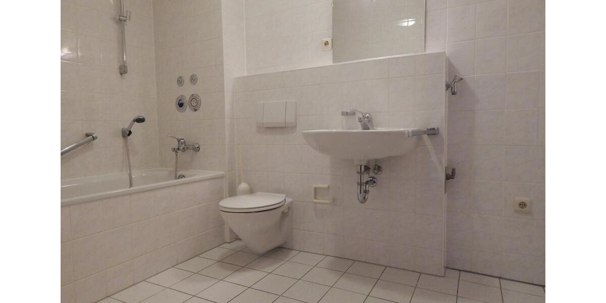 EIGENTUMSWOHNUNG VERMIETET ZU VERKAUFEN 2 zimmer