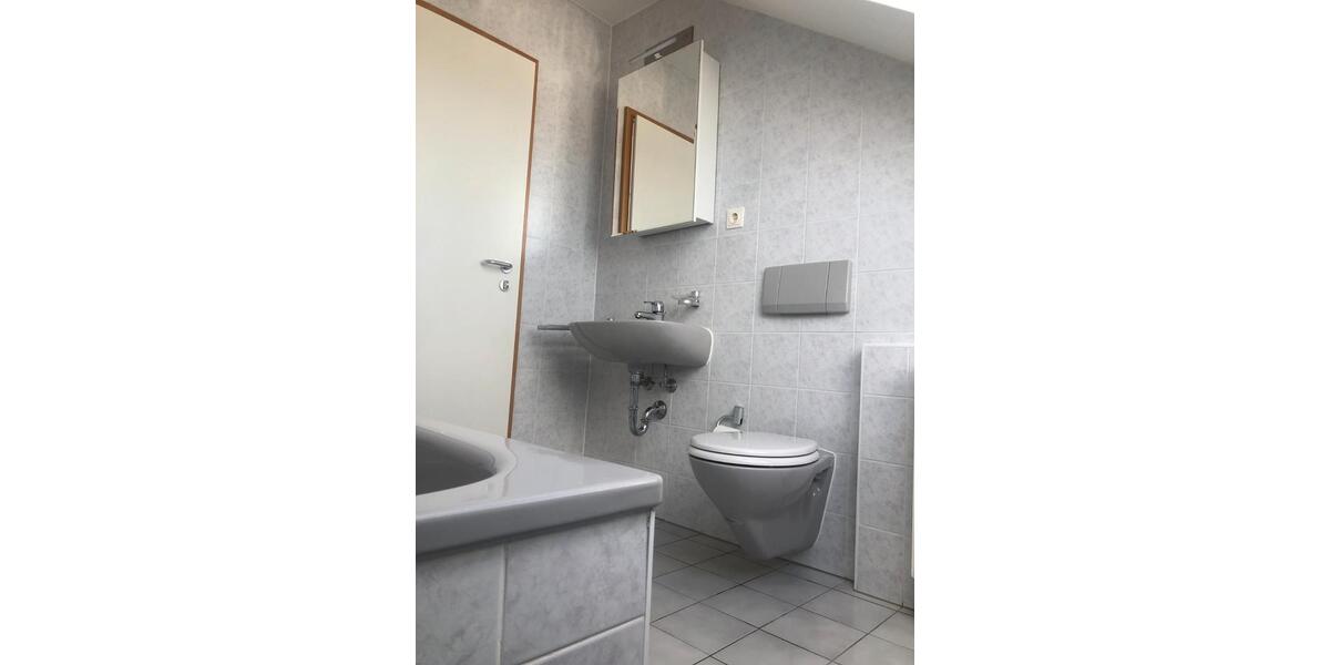 Dachgeschoßwohnung Dresden Leuben - 1.5 Zimmer, 34 m&sup2;, 83.750&euro; | Angebot:26941513