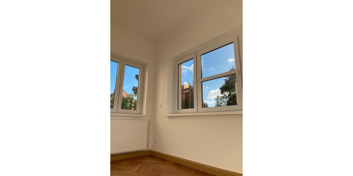Hochparterre Dresden Loschwitz - 4.5 Zimmer, 140 m&sup2;, 1.700&euro; | Angebot:25918845