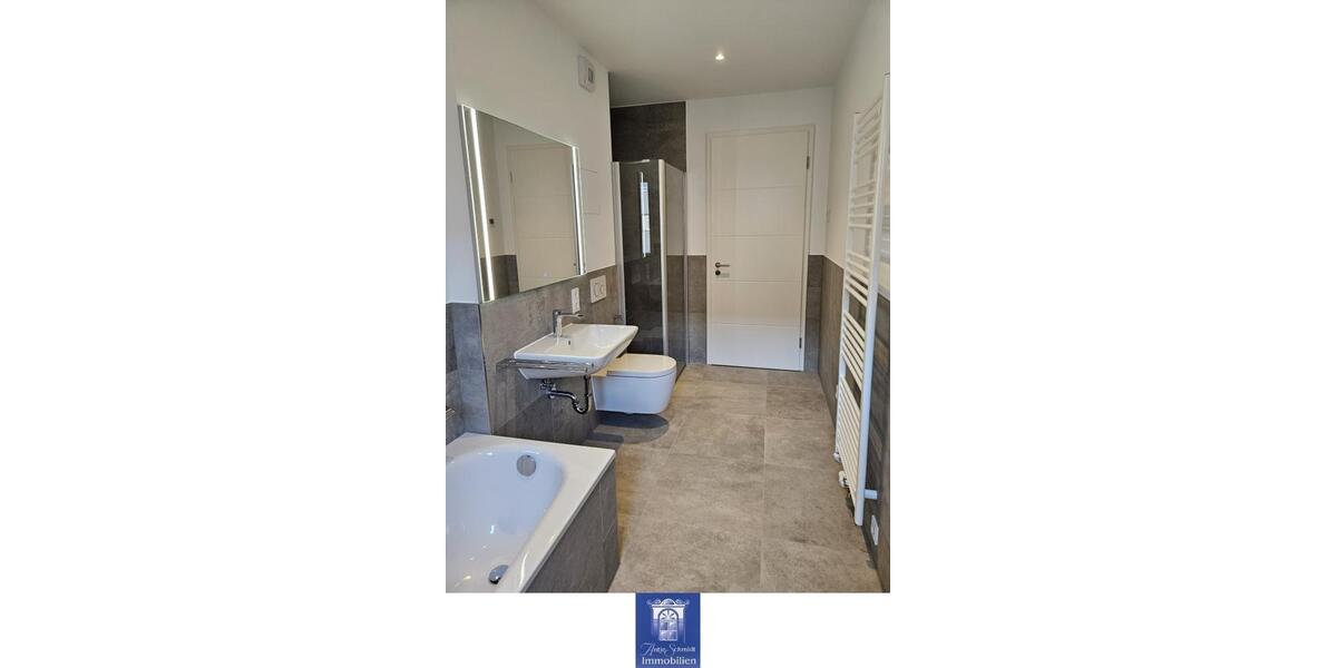 Etagenwohnung Dresden Neustadt - 4 Zimmer, 107 m&sup2;, 1.925&euro; | Angebot:26483004