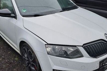 Skoda Octavia 180.324 km 11.800 € Bannewitz 01728