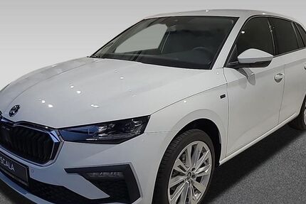 Skoda Scala 5.717 km 27.460 &euro; Dresden 01067