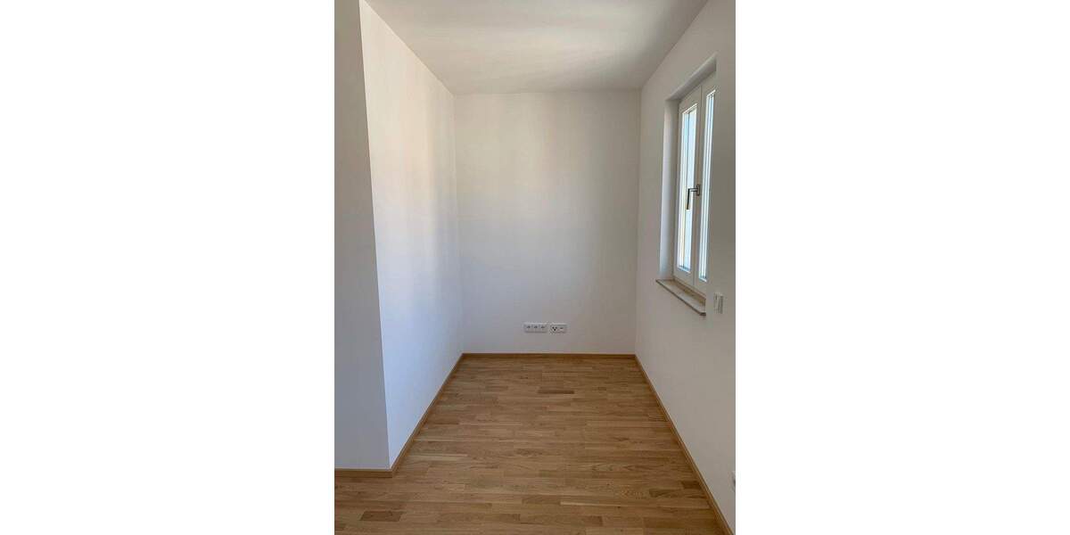 Etagenwohnung Radeberg Kalte Ruhe - 3 Zimmer, 76 m&sup2;, 840&euro; | Angebot:25663352
