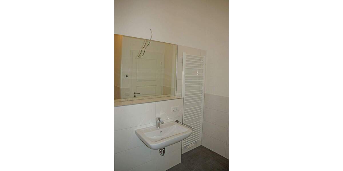 Etagenwohnung Pirna Zehista - 3 Zimmer, 98 m&sup2;, 925&euro; | Angebot:25777595