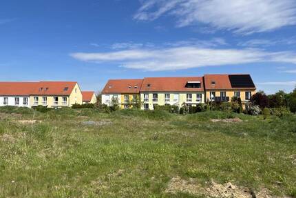 Radeburg: Baugrundstück für EFH o. Doppelhaus zimmer