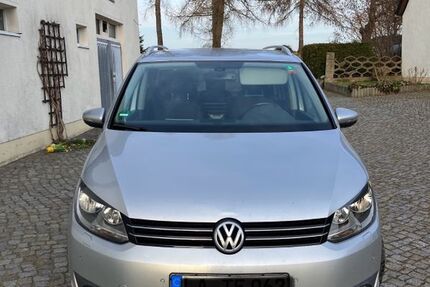 VW Touran 257.000 km 6.500 &euro; Steina 01920