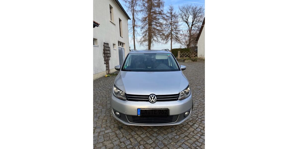 VW Touran 257.000 km 6.500 &euro; Steina 01920