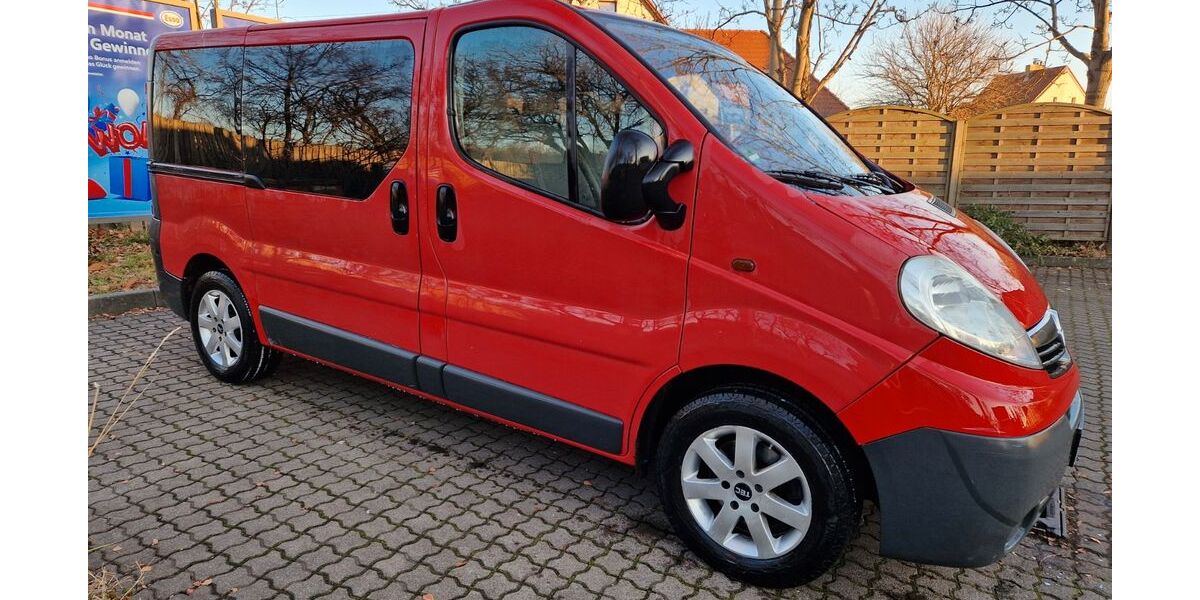 Opel Vivaro 269.000 km 6.970 &euro; Dresden 01139