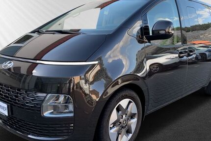 Hyundai STARIA 15.500 km 43.980 &euro; Dresden / Radebeul 01445