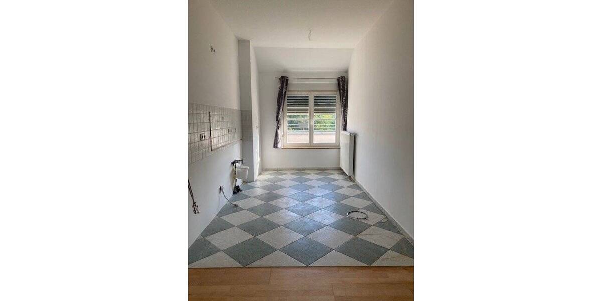 Etagenwohnung Dresden Bühlau/Weißer Hirsch - 3 Zimmer, 140 m&sup2;, 1.790&euro; | Angebot:25707803