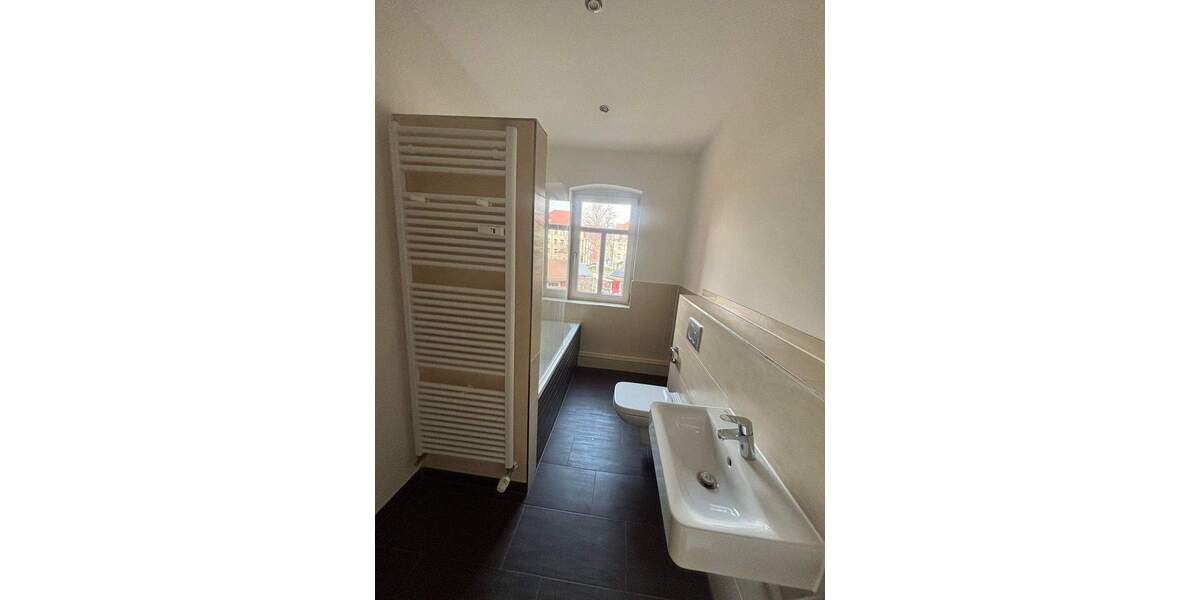 Etagenwohnung Freital Deuben - 2 Zimmer, 66 m&sup2;, 539&euro; | Angebot:25820511