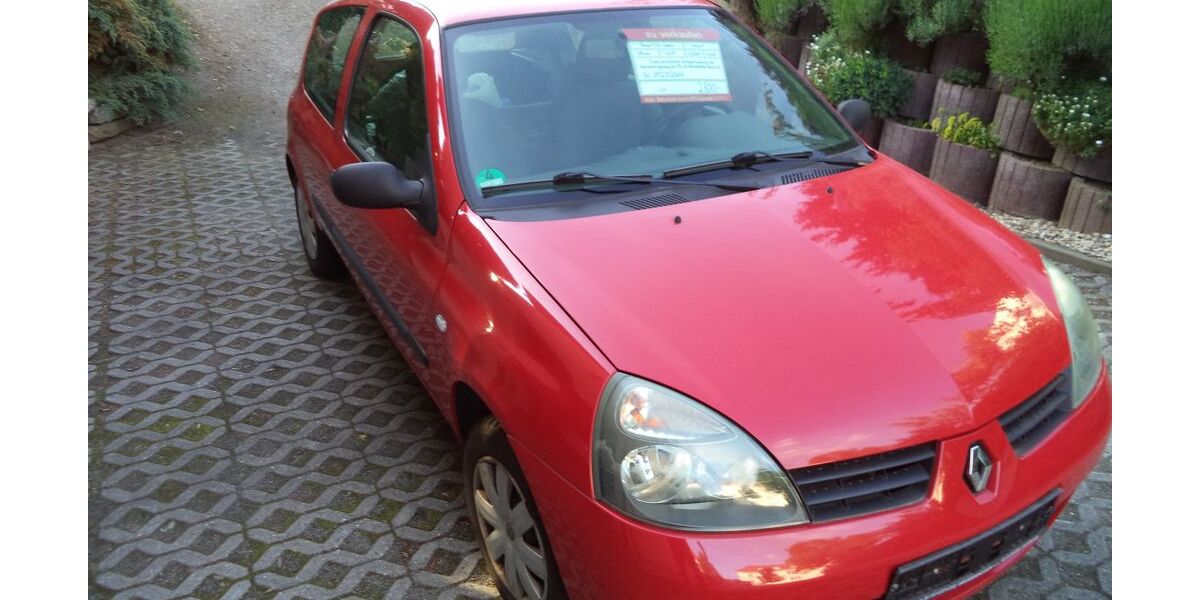 Renault Clio 115.000 km 2.000 &euro; DRESDEN 01259