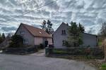 **Zwischen Blüten und Dornen - Schönes Einfamilienhaus mit Sanierungsbedarf**