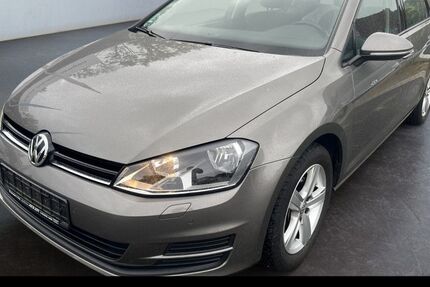 VW Golf 49.672 km 11.800 € Pirna 01796