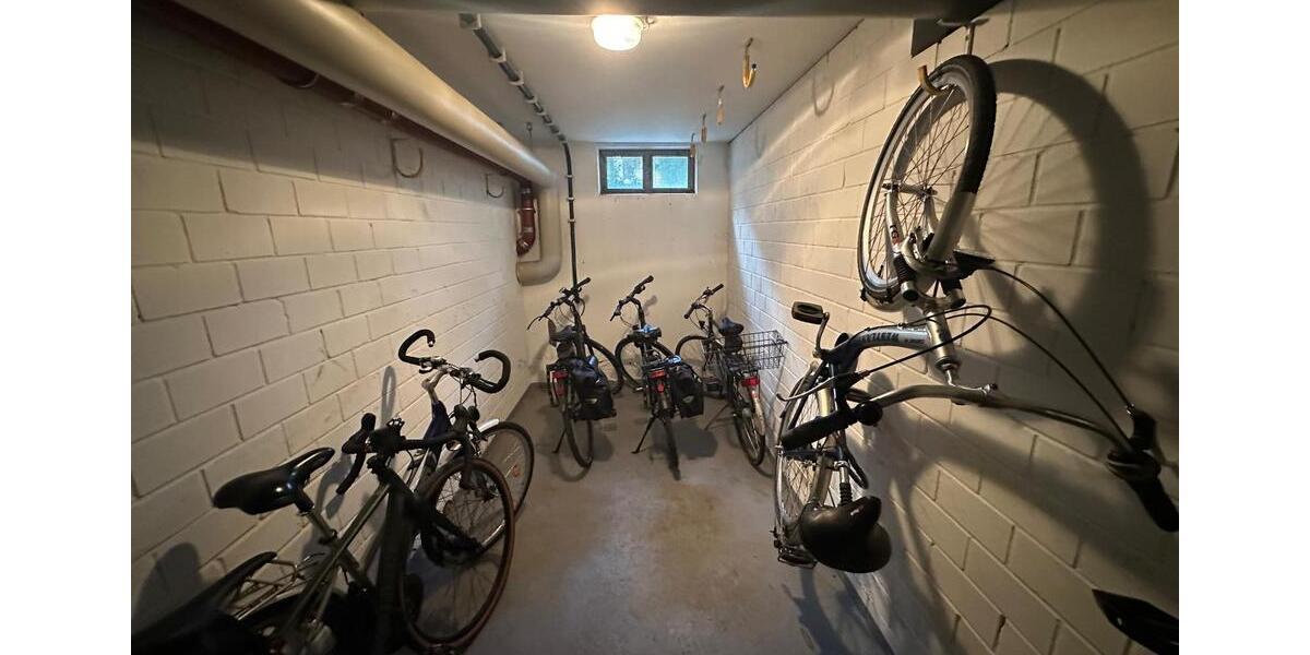 Dachgeschoßwohnung Dresden Blasewitz - 3 Zimmer, 60 m&sup2;, 225.000&euro; | Angebot:26642849