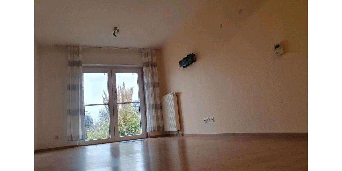 Erdgeschoßwohnung Stolpen - 2 Zimmer, 46 m&sup2;, 400&euro; | Angebot:25538956