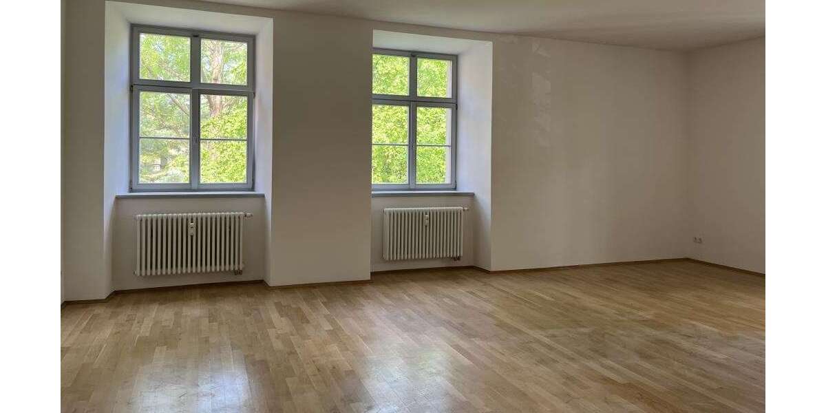 Etagenwohnung Pirna - 4 Zimmer, 124 m&sup2;, 1.054&euro; | Angebot:26948028