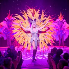 Stars & Glamour - Travestie Revue 04.10.2026 Carte Blanche Theater