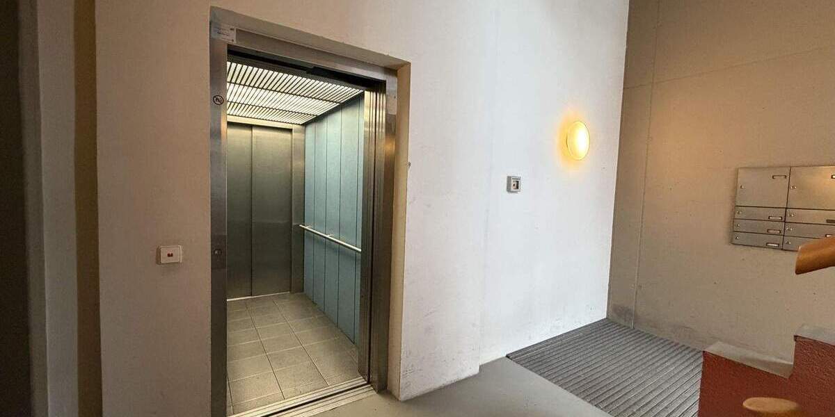 Etagenwohnung Dresden Wilsdruffer Vorstadt/Seevorstadt-West - 2 Zimmer, 56 m&sup2;, 215.000&euro; | Angebot:25705076