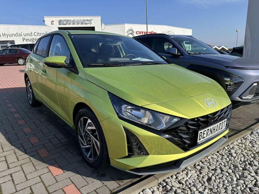 i20