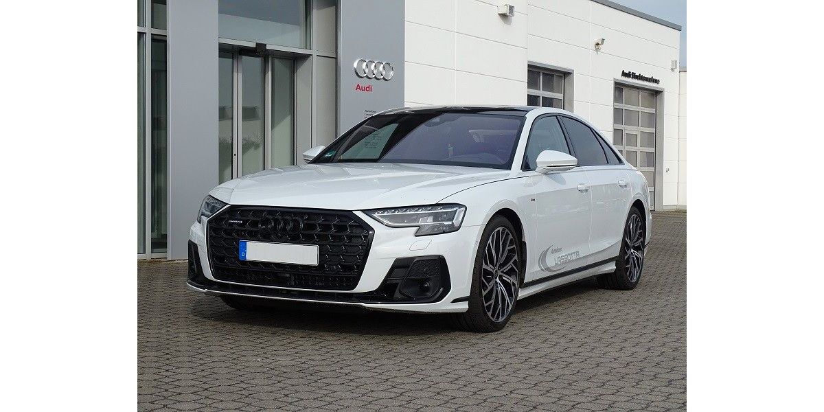 Audi A8 33.000 km 73.900 &euro; Meißen 01662