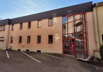 Gewerbe im eigenen Haus mit Garage, Lager und Stellplätzen