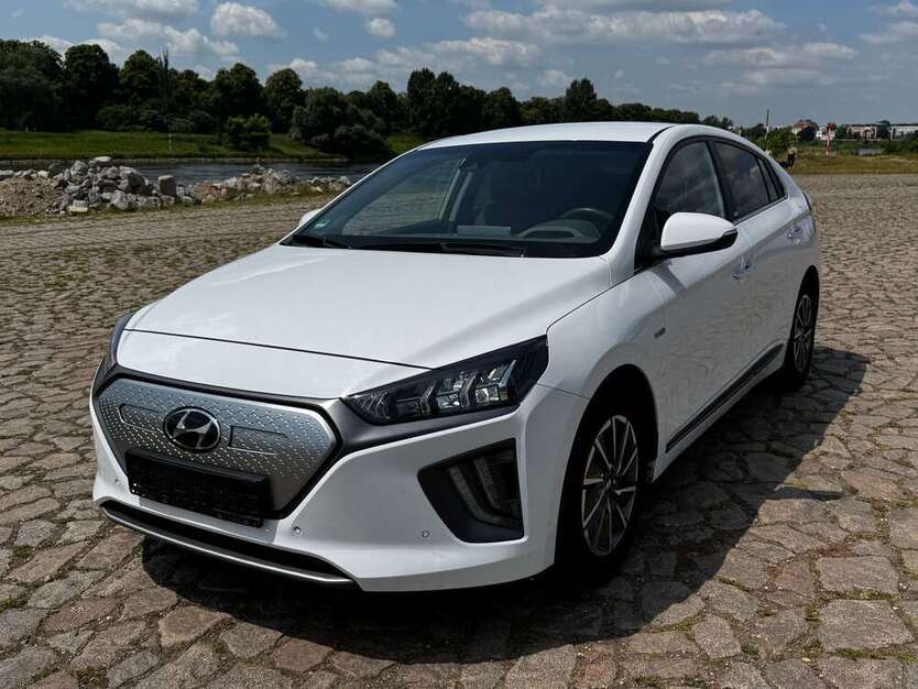 IONIQ