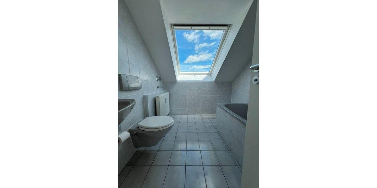 Dachgeschoßwohnung Dresden Leuben - 1.5 Zimmer, 34 m&sup2;, 83.750&euro; | Angebot:26941513