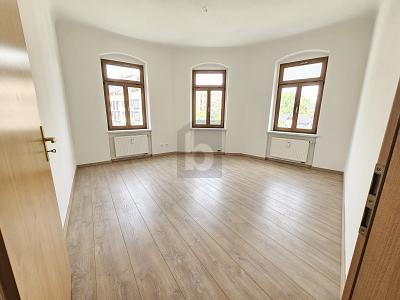 *RESERVIERT* FRISCH RENOVIERT & BEZUGSFREI