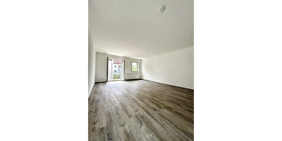 Etagenwohnung Dresden Mobschatz - 2 Zimmer, 62 m&sup2;, 697&euro; | Angebot:25697847