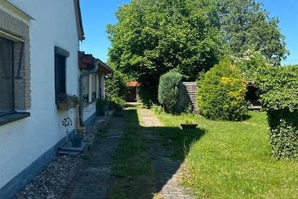 Doppelhaushälfte in ruhiger Lage in Dresden Kaditz mit großem Garten - Haus Dresden Kaditz | Angebot:26828748