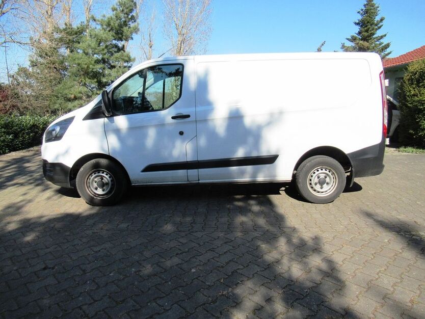 Ford Transit 240.000 km 10.990 € Gröbern bei Meissen 01689