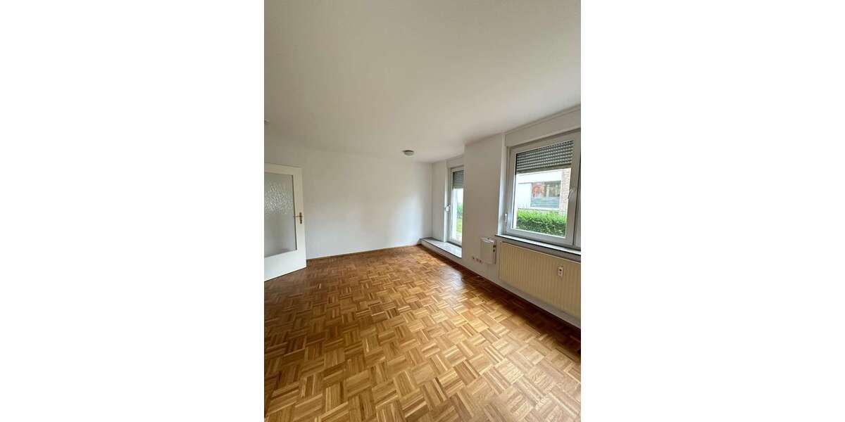 Etagenwohnung Dresden Plauen - 1 Zimmer, 33 m&sup2;, 305&euro; | Angebot:27522061