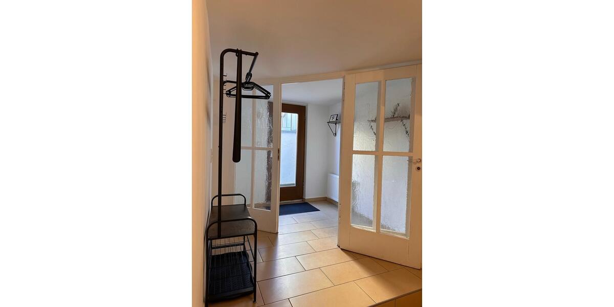 Voll eingerichtete Wohnung mit Garten 2 zimmer