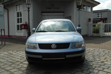 VW Passat 330.522 km 999 &euro; Dresden 01237