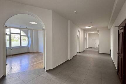 Gewerbeobjekt Dresden Striesen-Süd - 6 Zimmer, 2.750&euro; | Angebot:26585409