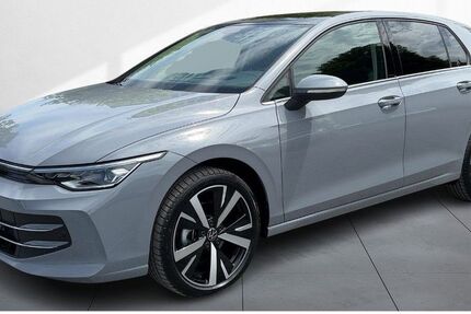 VW Golf 9.397 km 33.890 &euro; Dresden 01067