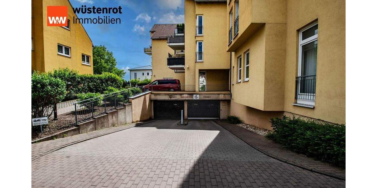Großzügige Maisonette-Wohnung mit Dachterrasse in ruhiger Lage von Heidenau 4 zimmer