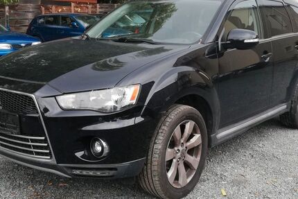 Mitsubishi Outlander 135.056 km 5.499 &euro; Dresden 01237