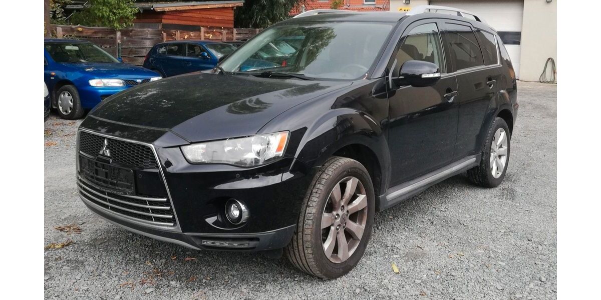 Mitsubishi Outlander 135.056 km 5.499 &euro; Dresden 01237