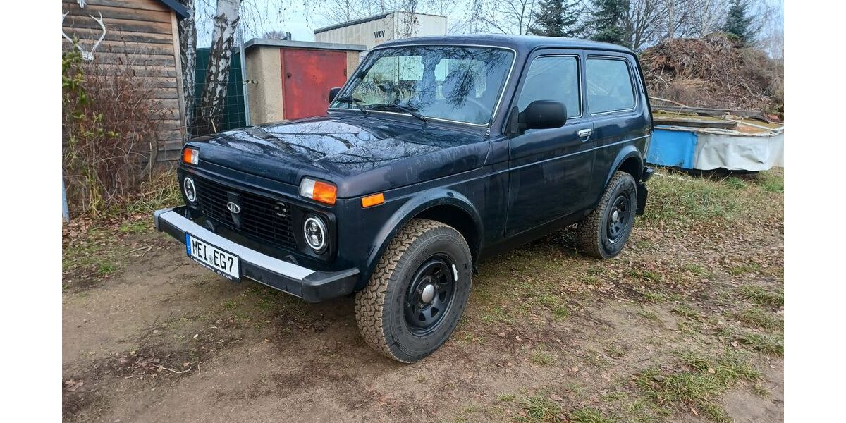 Lada Niva 65.000 km 8.000 &euro; Weinböhla 01689