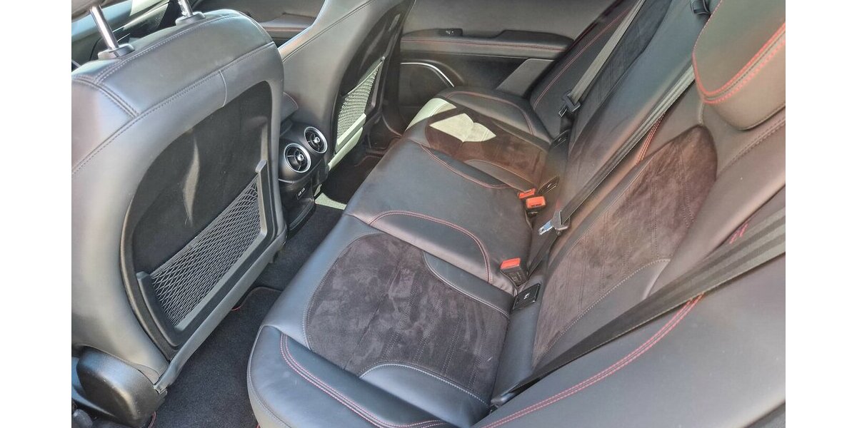 Alfa Romeo Stelvio Quadrifoglio Q4 63.569 km 46.800 &euro; Wilsdruff 01723