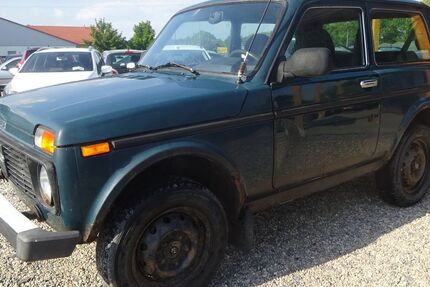 Lada Niva 120.722 km 1.900 € Dresden 01219